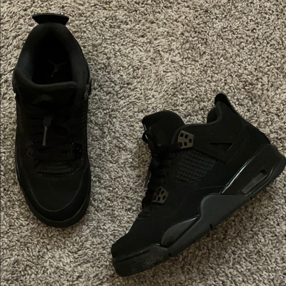 Jordan 4s